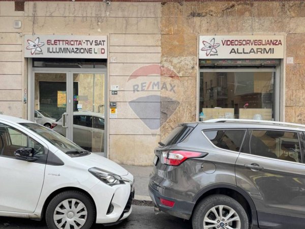 negozio in vendita a Roma in zona Appio Latino