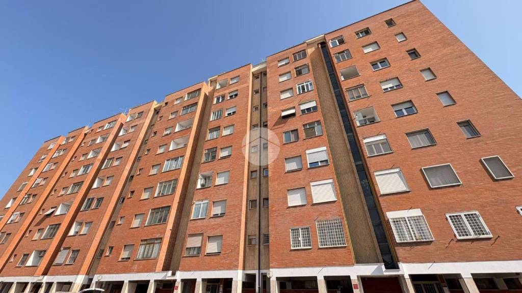 appartamento in vendita a Roma in zona Spinaceto