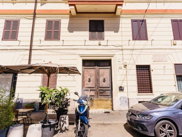 negozio in vendita a Roma in zona Salario