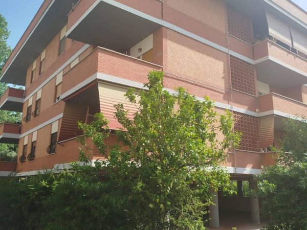 appartamento in vendita a Roma in zona Spinaceto