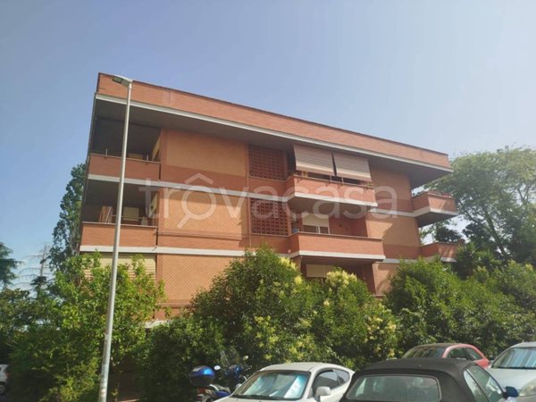 appartamento in vendita a Roma in zona Spinaceto