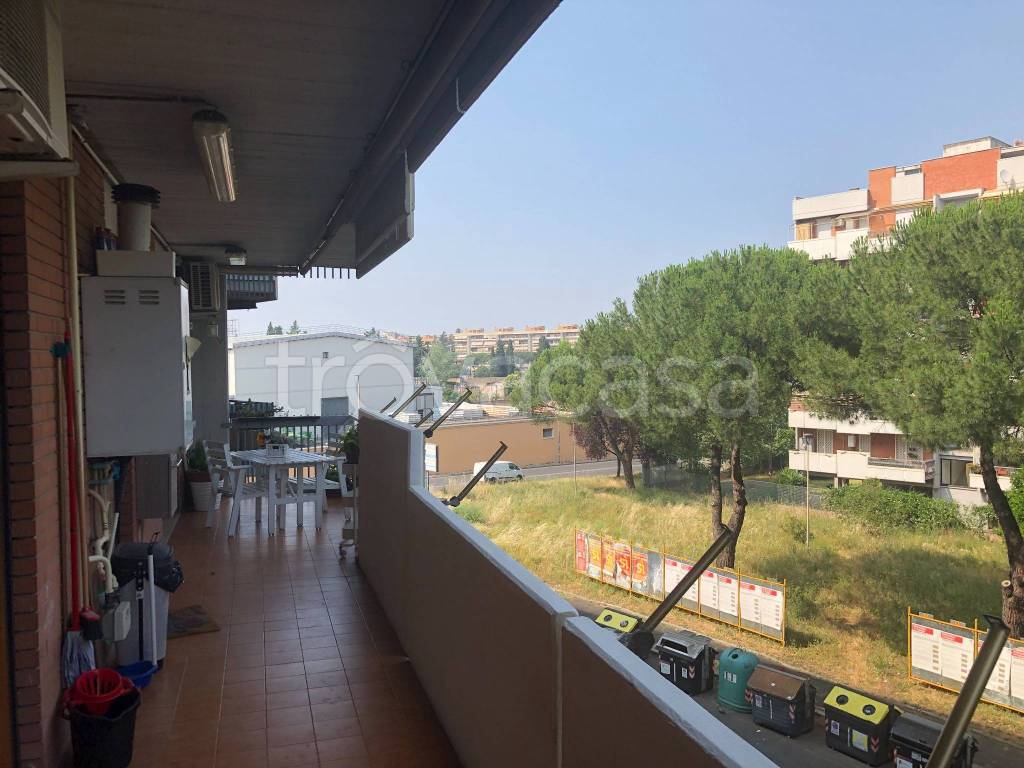 appartamento in vendita a Roma in zona Cinecittà