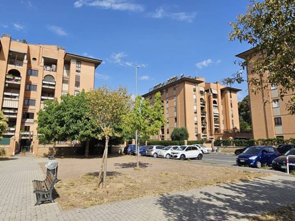 appartamento in vendita a Roma in zona Magliana Vecchia