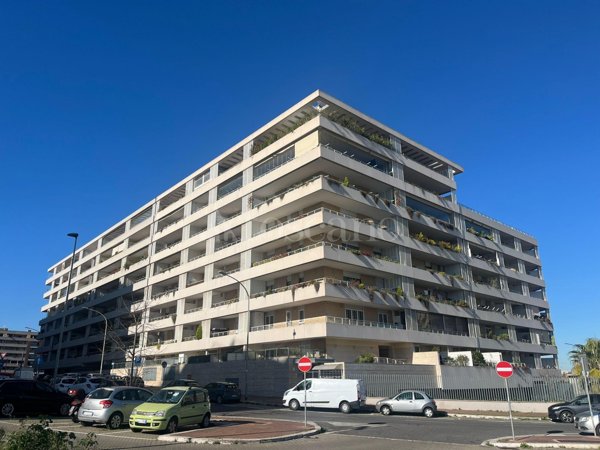 appartamento in vendita a Roma in zona Fonte Laurentina