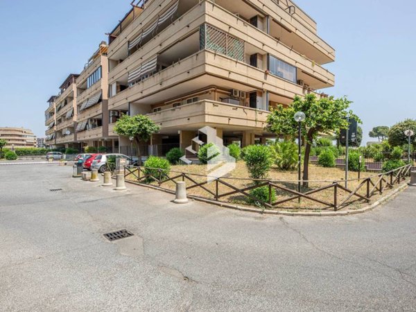 appartamento in vendita a Roma in zona Ponte di Nona