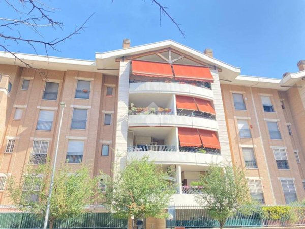 appartamento in vendita a Roma in zona Appio Claudio