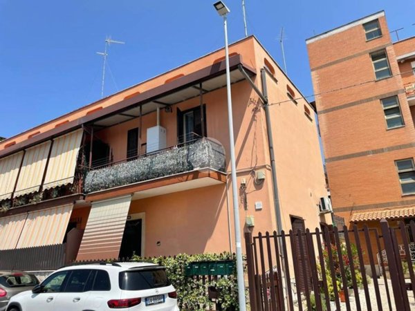 appartamento in vendita a Roma in zona Tor Vergata/Torrenova