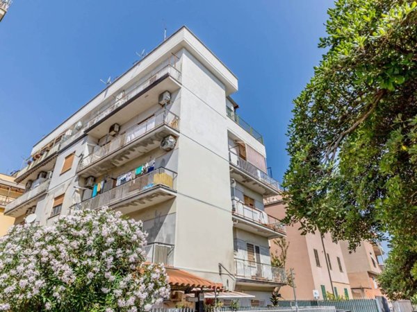 appartamento in vendita a Roma in zona Alessandrino