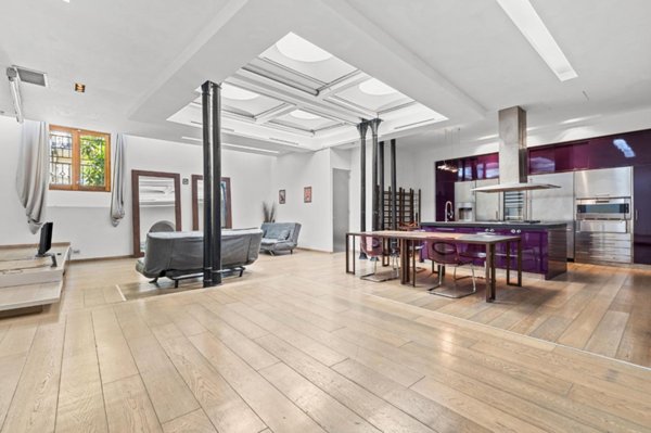 appartamento in vendita a Roma in zona Trevi-Colonna