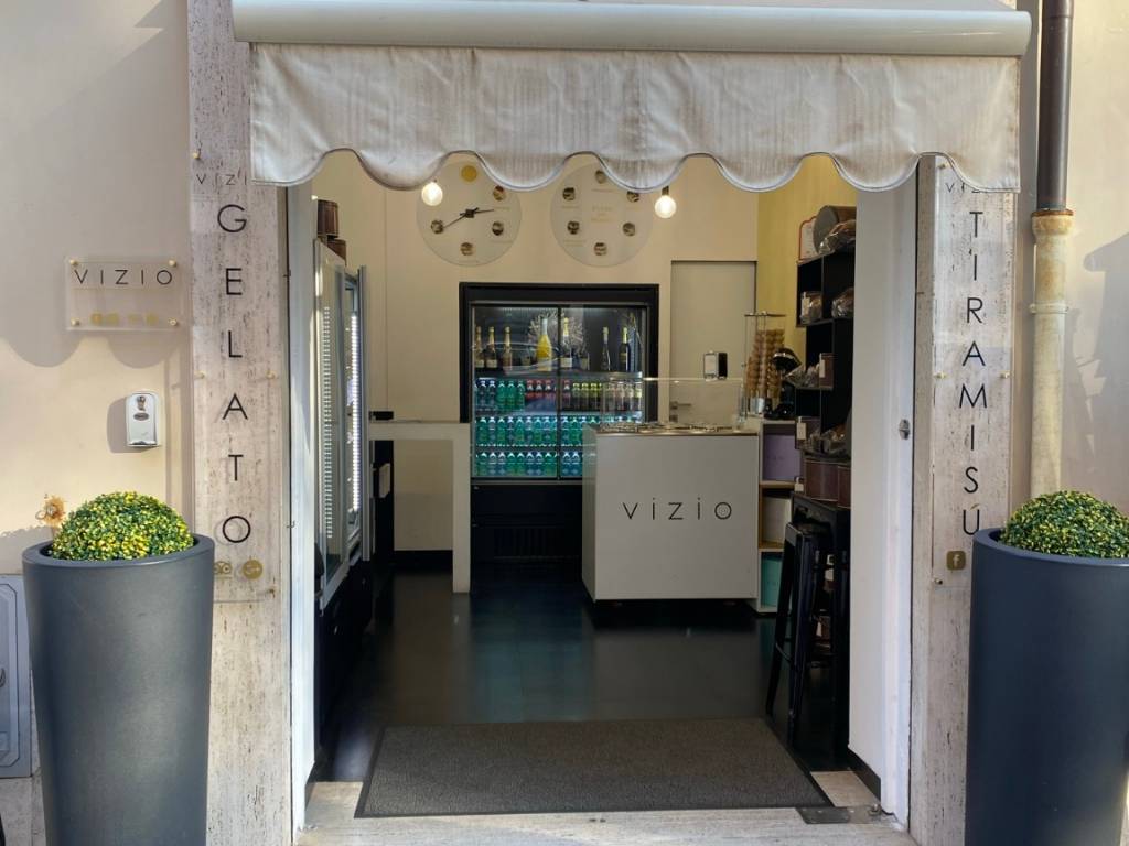 negozio in vendita a Roma in zona Rione Borgo