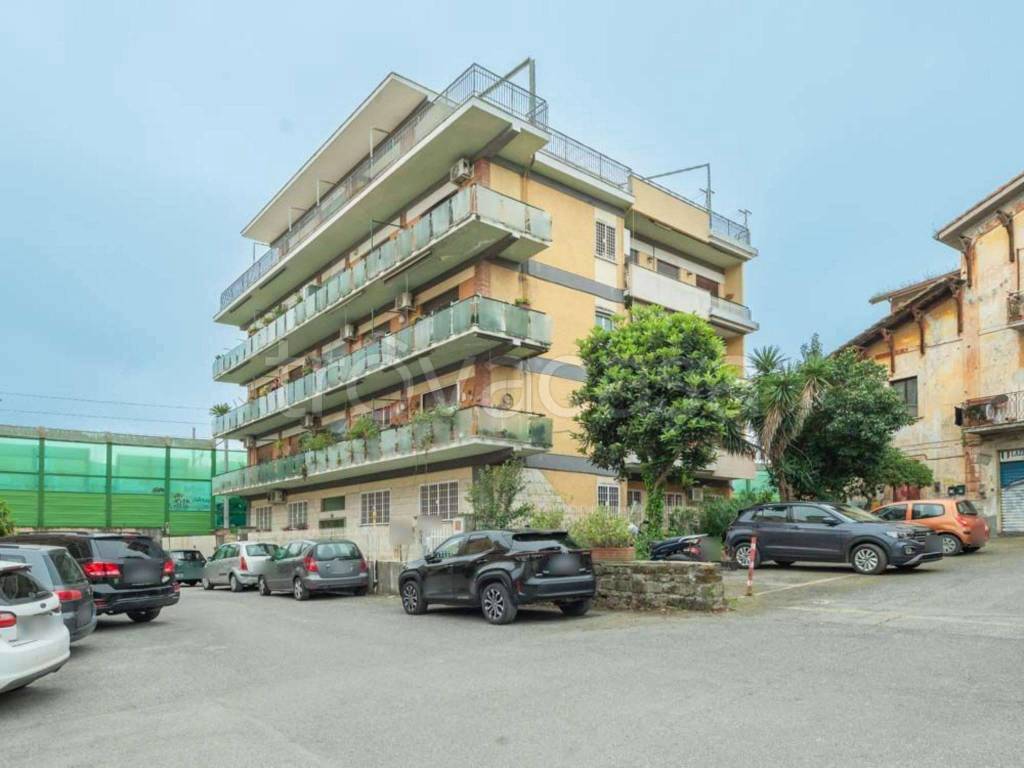 appartamento in vendita a Roma in zona Prima Porta