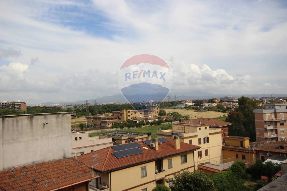 appartamento in vendita a Roma in zona Alessandrino