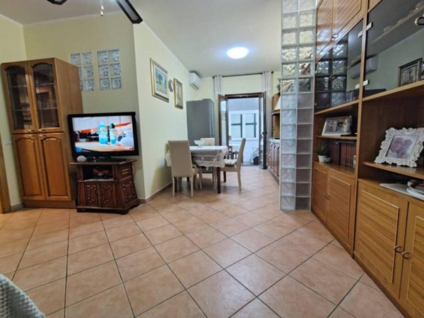 appartamento in vendita a Roma in zona Ostiense