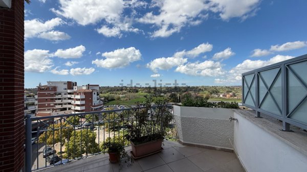 appartamento in vendita a Roma in zona Selva Candida