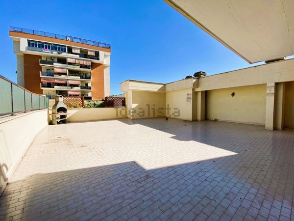 appartamento in vendita a Roma in zona Ponte di Nona