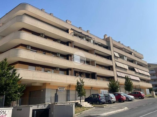 appartamento in vendita a Roma in zona Ponte Mammolo