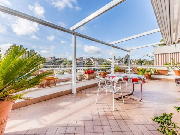appartamento in vendita a Roma in zona EUR