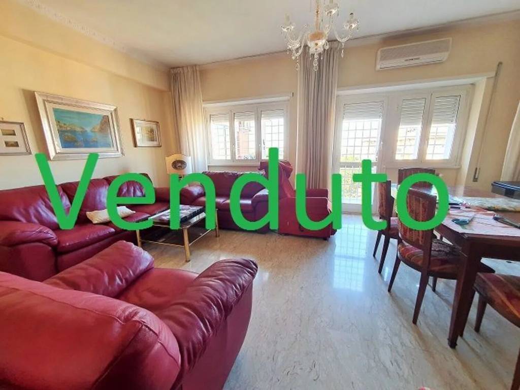 appartamento in vendita a Roma in zona Torre Maura