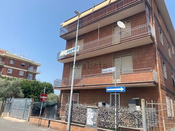 appartamento in vendita a Roma in zona Casal Morena