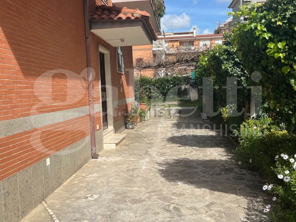 appartamento in vendita a Roma in zona Ottavia
