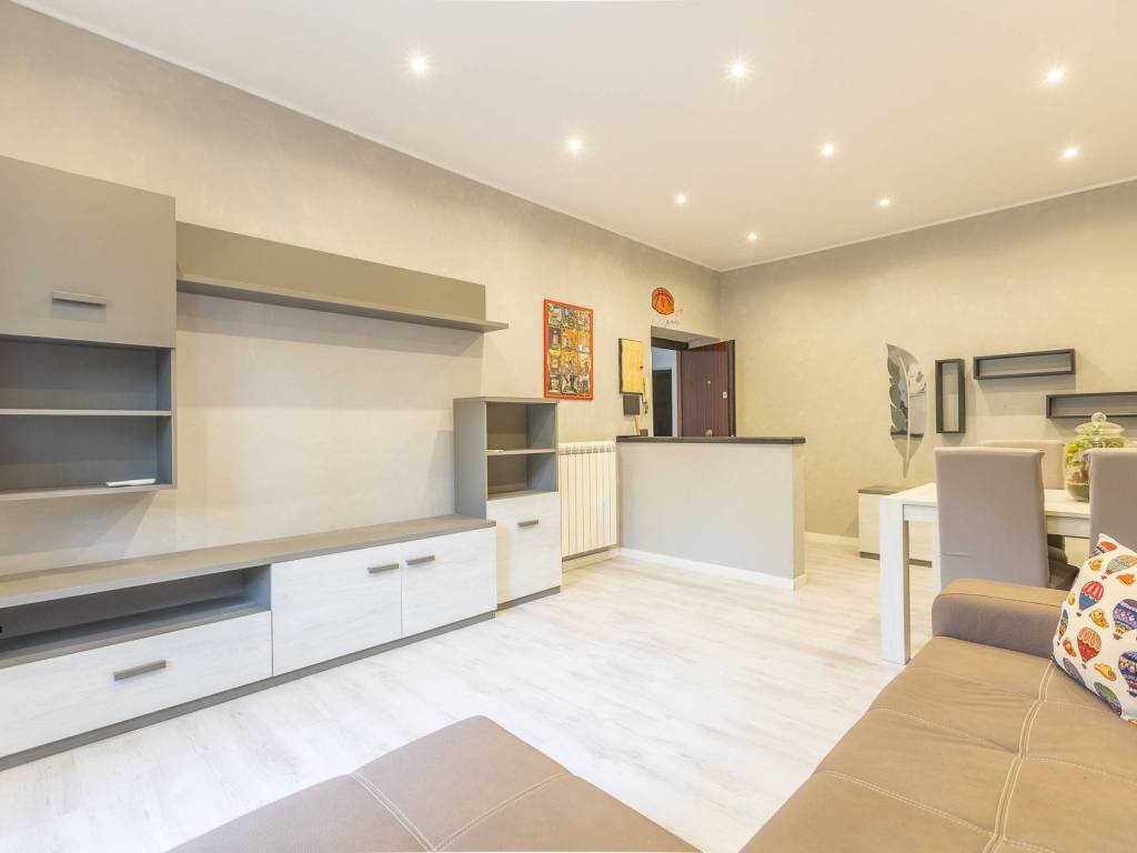 appartamento in vendita a Roma in zona Tor Vergata/Torrenova
