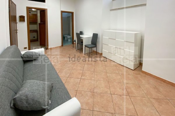 appartamento in vendita a Roma in zona Tuscolano