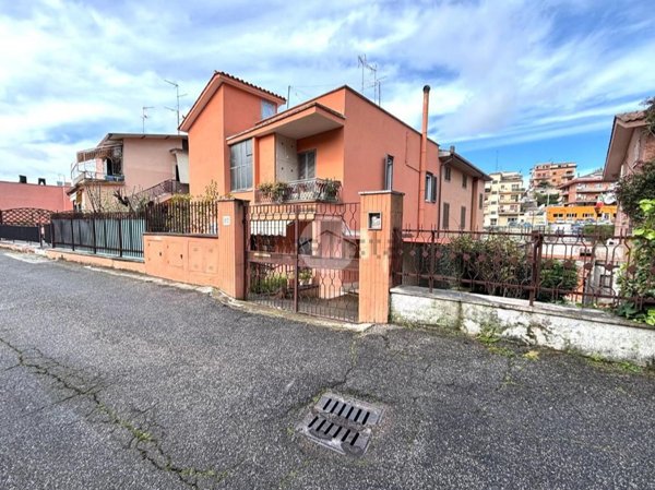 appartamento in vendita a Roma in zona La Pisana