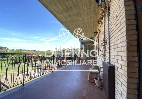 appartamento in vendita a Roma in zona Casalotti