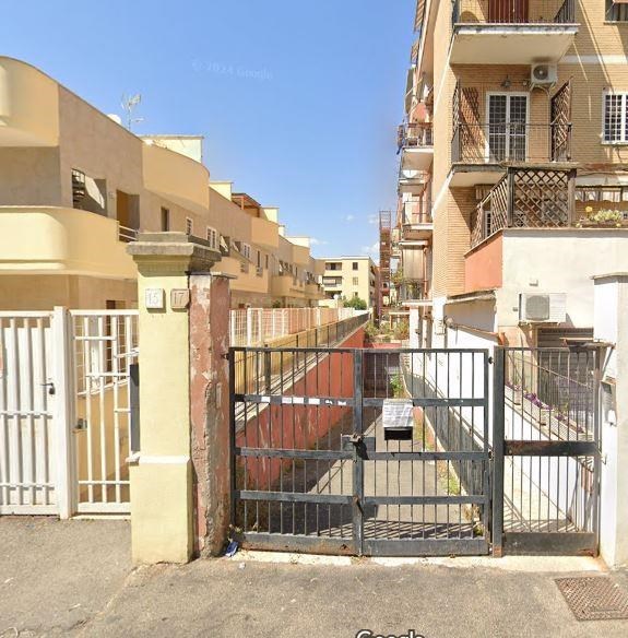 appartamento in vendita a Roma in zona Primavalle