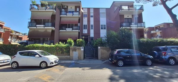appartamento in vendita a Roma in zona Torre Gaia