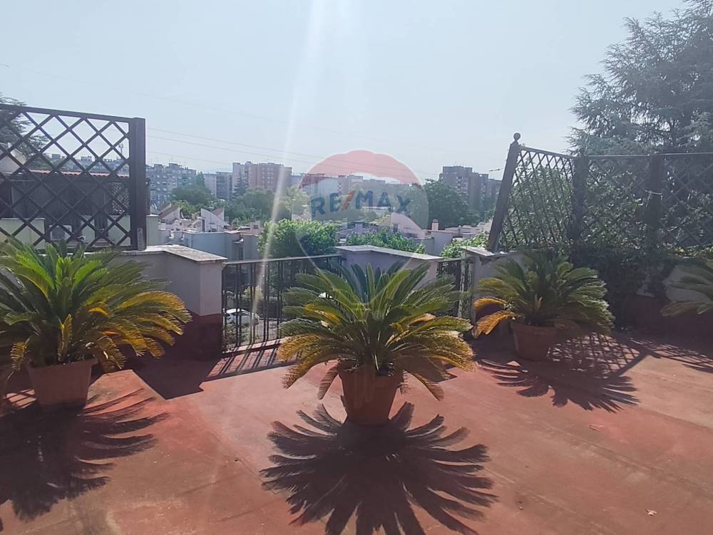 casa indipendente in vendita a Roma in zona Ponte Mammolo