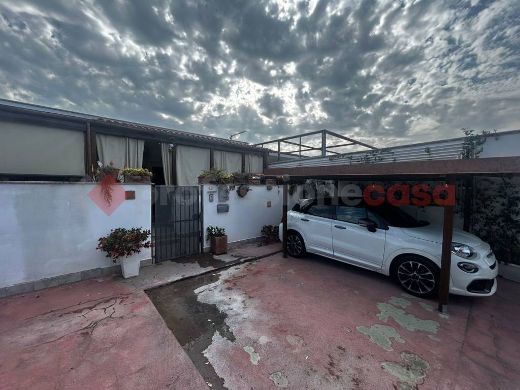 appartamento in vendita a Roma in zona Finocchio