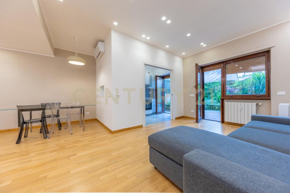 appartamento in vendita a Roma in zona Tor di Quinto