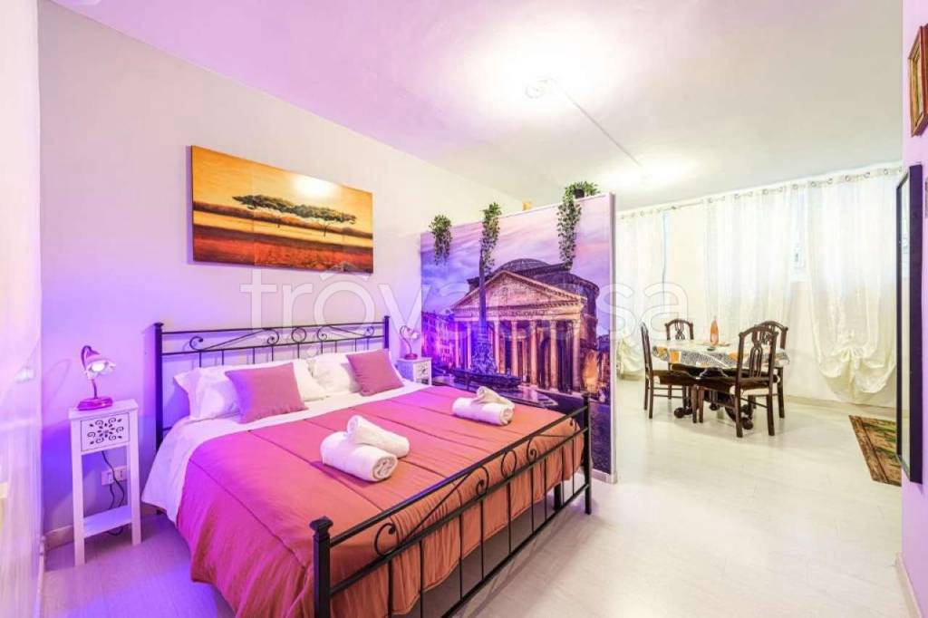 appartamento in vendita a Roma in zona Parione/Sant'Eustachio