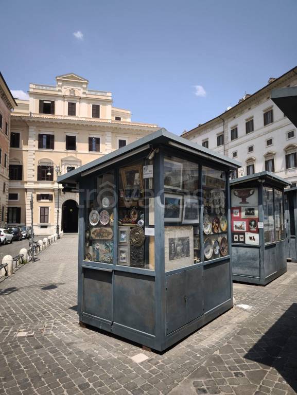 monolocale in vendita a Roma in zona Trevi-Colonna