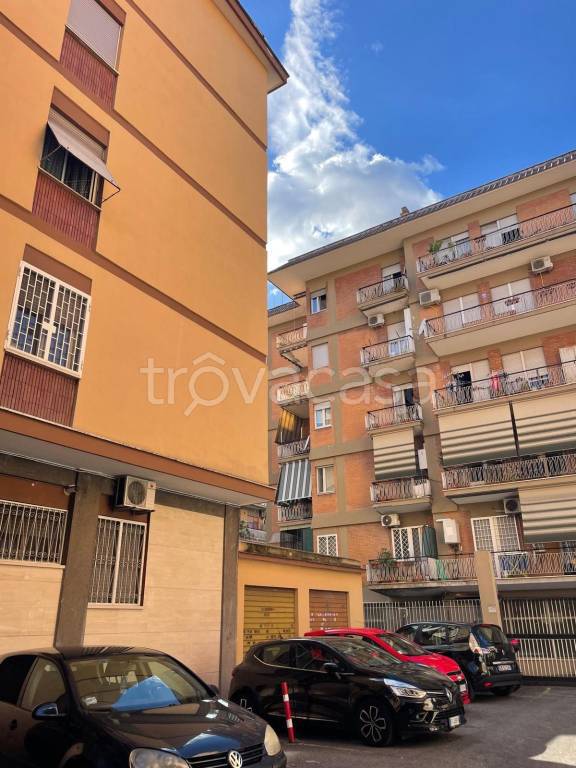 casa indipendente in vendita a Roma in zona Prenestino-Labicano