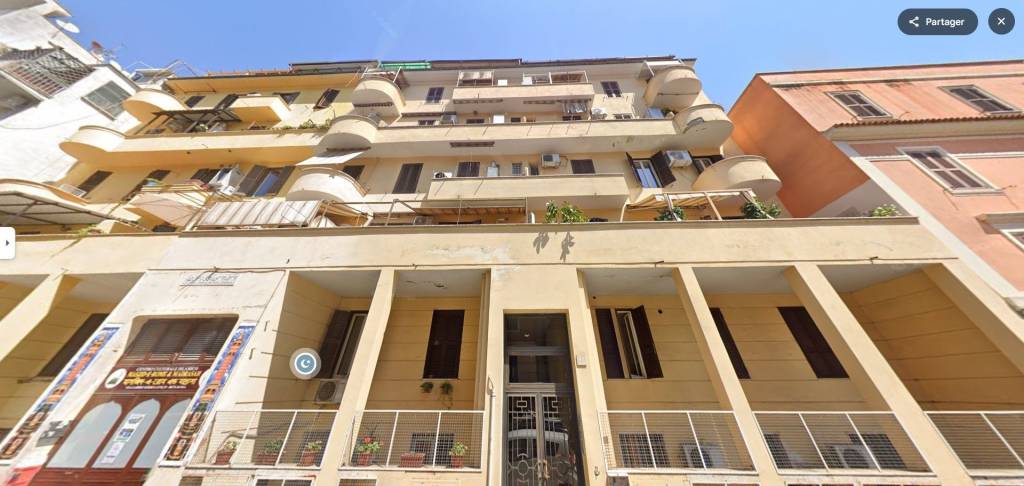 appartamento in vendita a Roma in zona Tuscolano