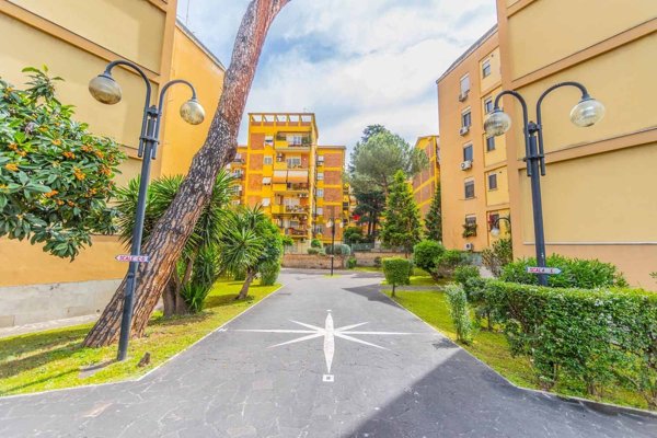 appartamento in vendita a Roma in zona Don Bosco
