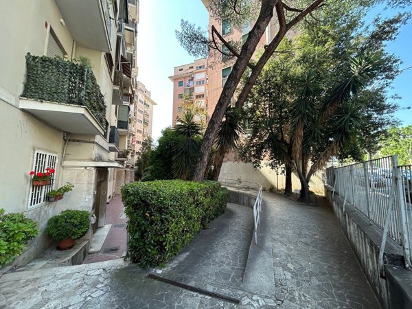appartamento in vendita a Roma in zona Don Bosco