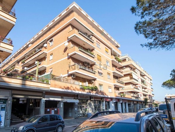 appartamento in vendita a Roma in zona Ostia