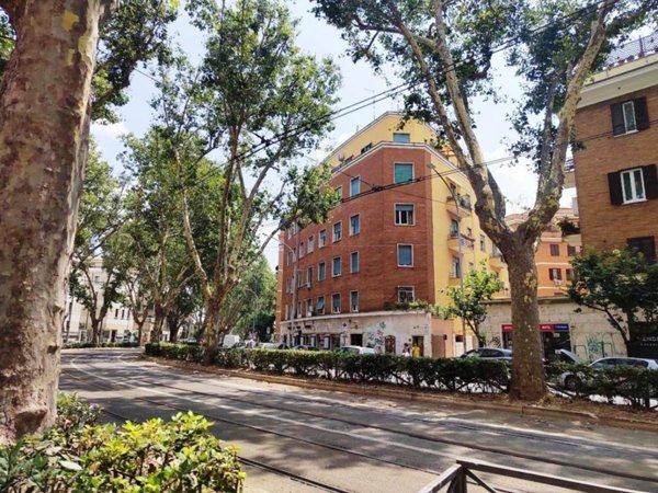 appartamento in vendita a Roma in zona Gianicolense