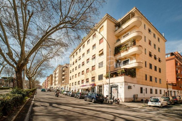 appartamento in vendita a Roma in zona Gianicolense