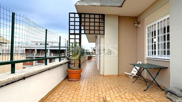 appartamento in vendita a Roma in zona Ostia
