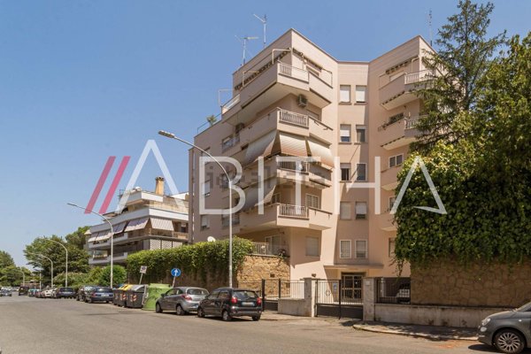 appartamento in vendita a Roma in zona Monte Sacro/Talenti