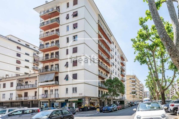 appartamento in vendita a Roma in zona Don Bosco