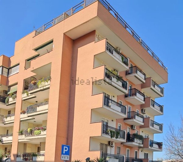 appartamento in vendita a Roma in zona Ponte di Nona