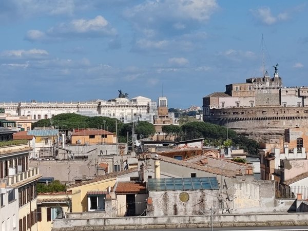 appartamento in vendita a Roma in zona Rione Borgo