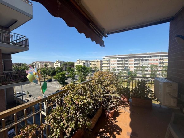 appartamento in vendita a Roma in zona Torrino