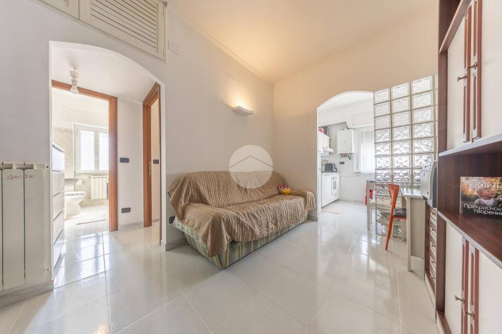 appartamento in vendita a Roma in zona Appio Claudio