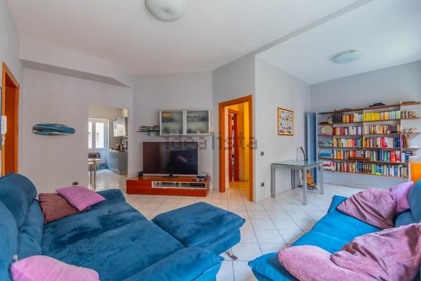 appartamento in vendita a Roma in zona Tomba di Nerone